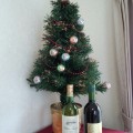 事務所にクリスマスツリー。
